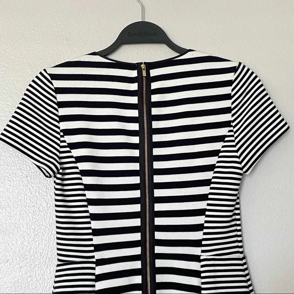 NWT Banana Republic Knit Short Sleeve Faille Black/White Striped Dress Size 2 - Picture 6 of 10